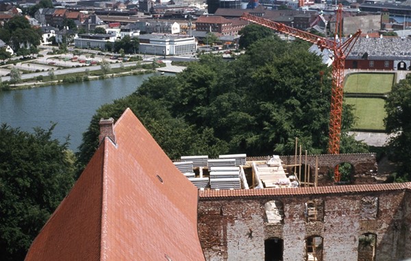 Koldinghus genopbygningen indsætning af etageadskillelser i østfløjen 