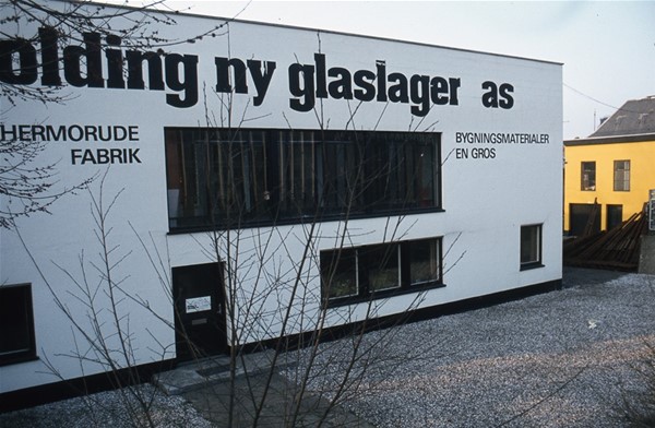 Kolding Ny Glaslager - tidligere maskinhandel og biler.