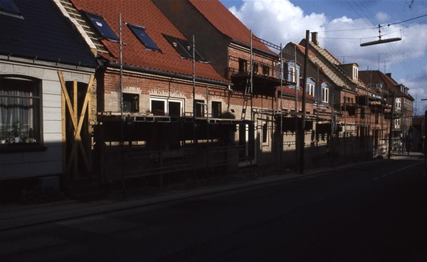 Byggeri af husrække set fra Zahnsgade krydset