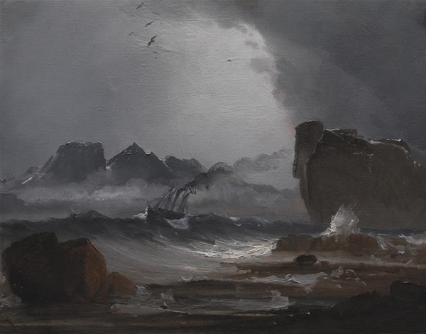 Oprørt hav med et dampskib nær den norske kyst